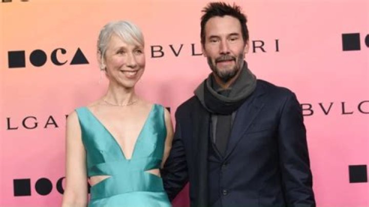 Who Is Keanu Reeves' Girlfriend? Alexandra Grant Age, Height & Net Worth 1 Alexandra Grant Age, Height & Net Worth