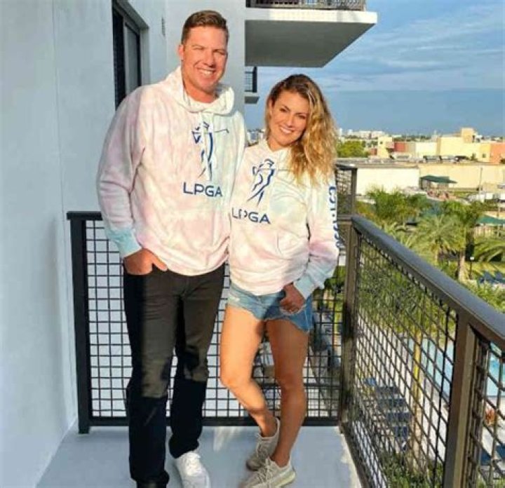 Amanda Balionis net worth
