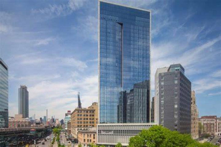 aurora LIC, 29-11 Queens plaza north
