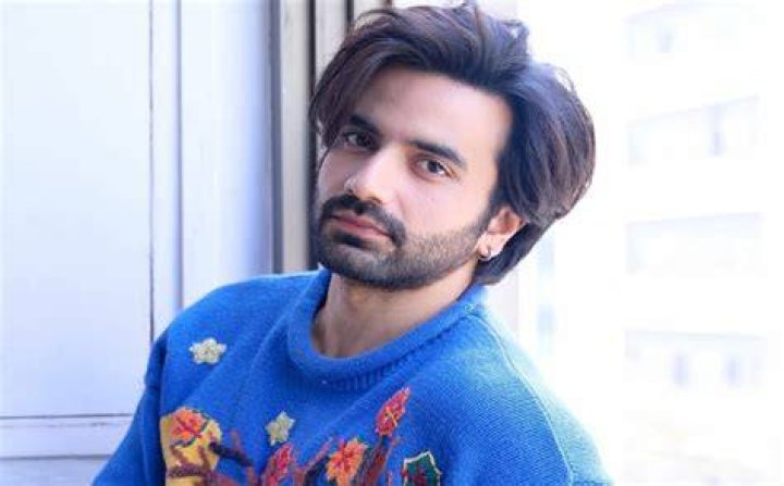 Ayush Mehra Pic