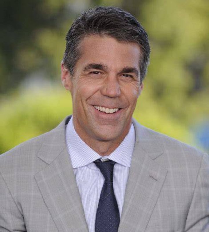 Chris Fowler age
