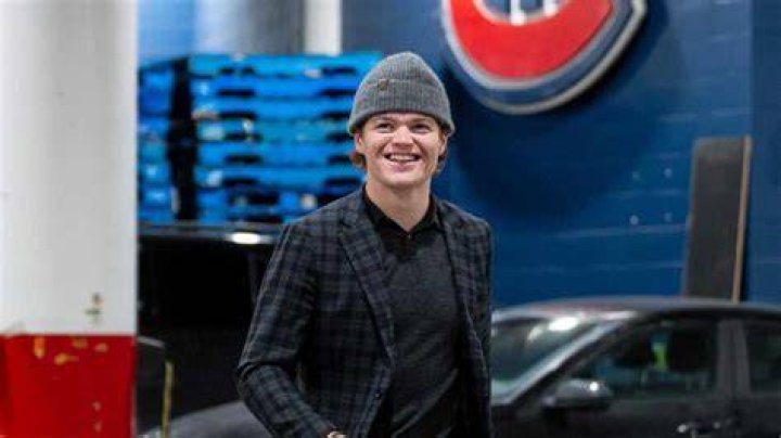 Cole Caufield's net worth, age, NHL ranking, wife, current team, house, cars, stats, contract