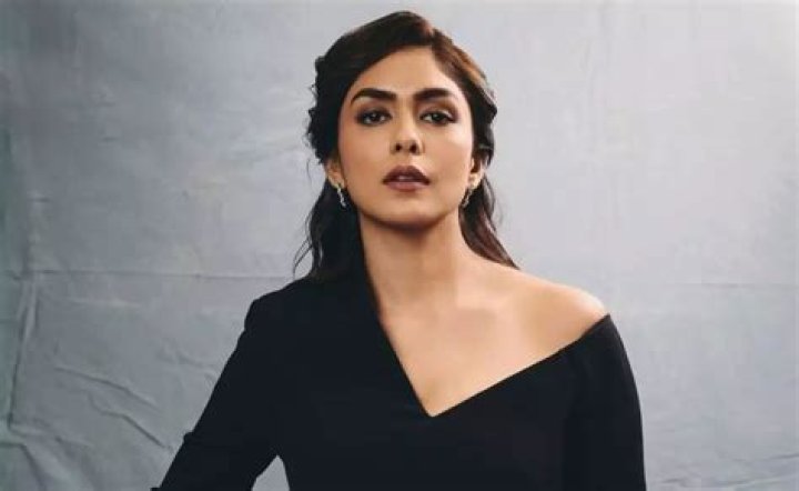 Here&rsquo;s what Mrunal Thakur had to say about her newest co-star Vijay Devarakonda
