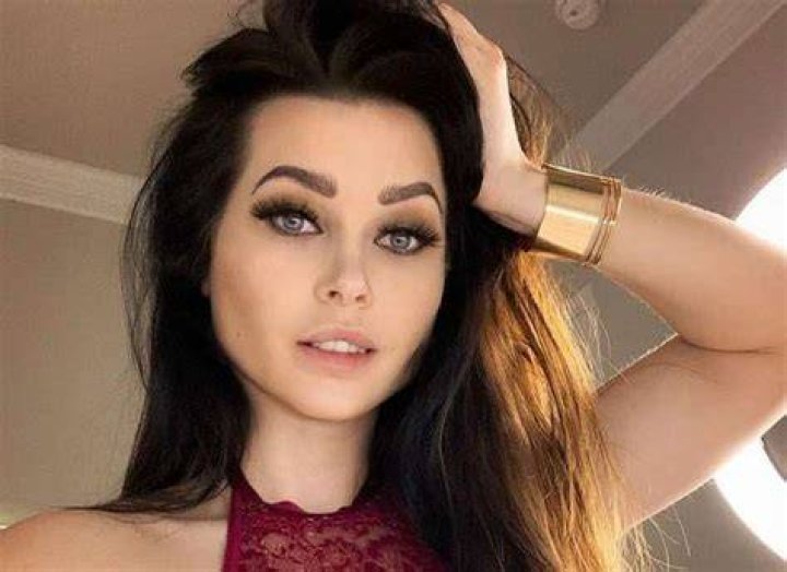 Niece Waidhofer net worth