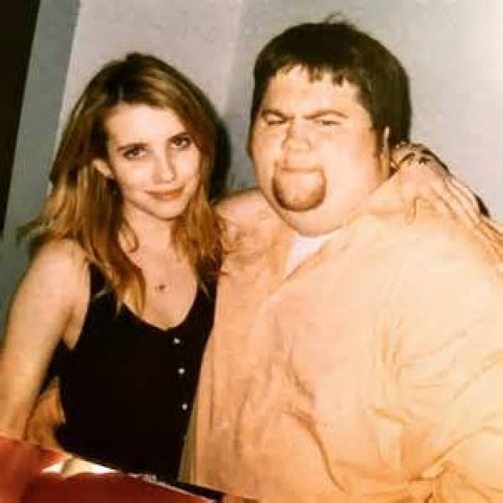 paul walter hauser, emma roberts paul walter hauser, emma roberts