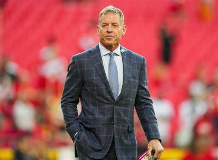 preview for Troy Aikman | Gym and Fridge