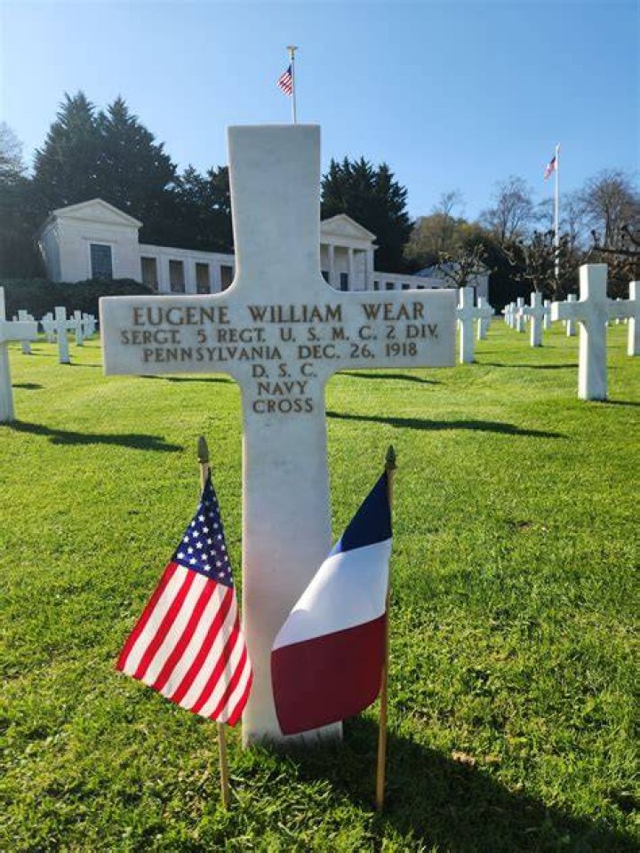 Quentin&rsquo;s grave at the ABMC cemetery at Colville-sur-Mer from 