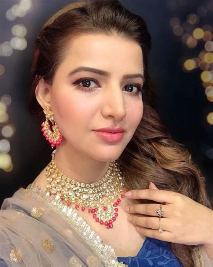 Sarika Dhillon Pic